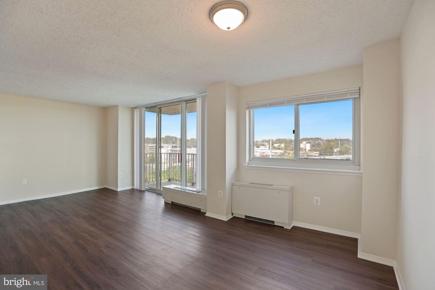 1225 MARTHA CUSTIS DR #807, ALEXANDRIA, Virginia 22302, 2 Bedrooms Bedrooms, ,2 BathroomsBathrooms,Residential,For sale,1225 MARTHA CUSTIS DR #807,VAAX2051830 MLS # VAAX2051830
