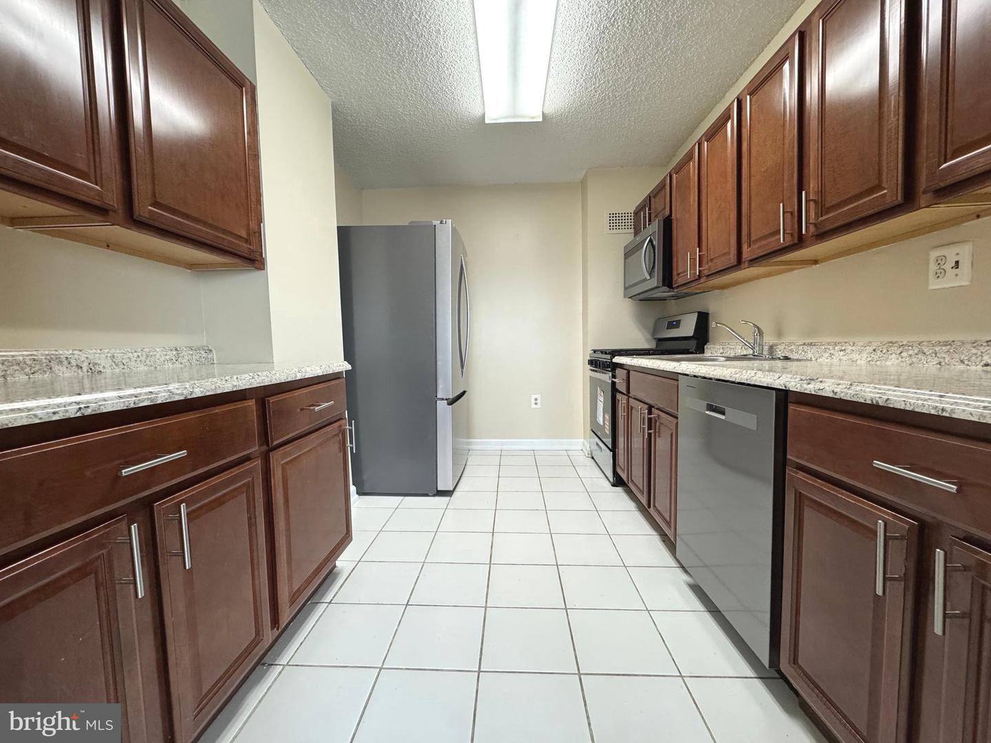 1225 MARTHA CUSTIS DR #807, ALEXANDRIA, Virginia 22302, 2 Bedrooms Bedrooms, ,2 BathroomsBathrooms,Residential,For sale,1225 MARTHA CUSTIS DR #807,VAAX2051830 MLS # VAAX2051830