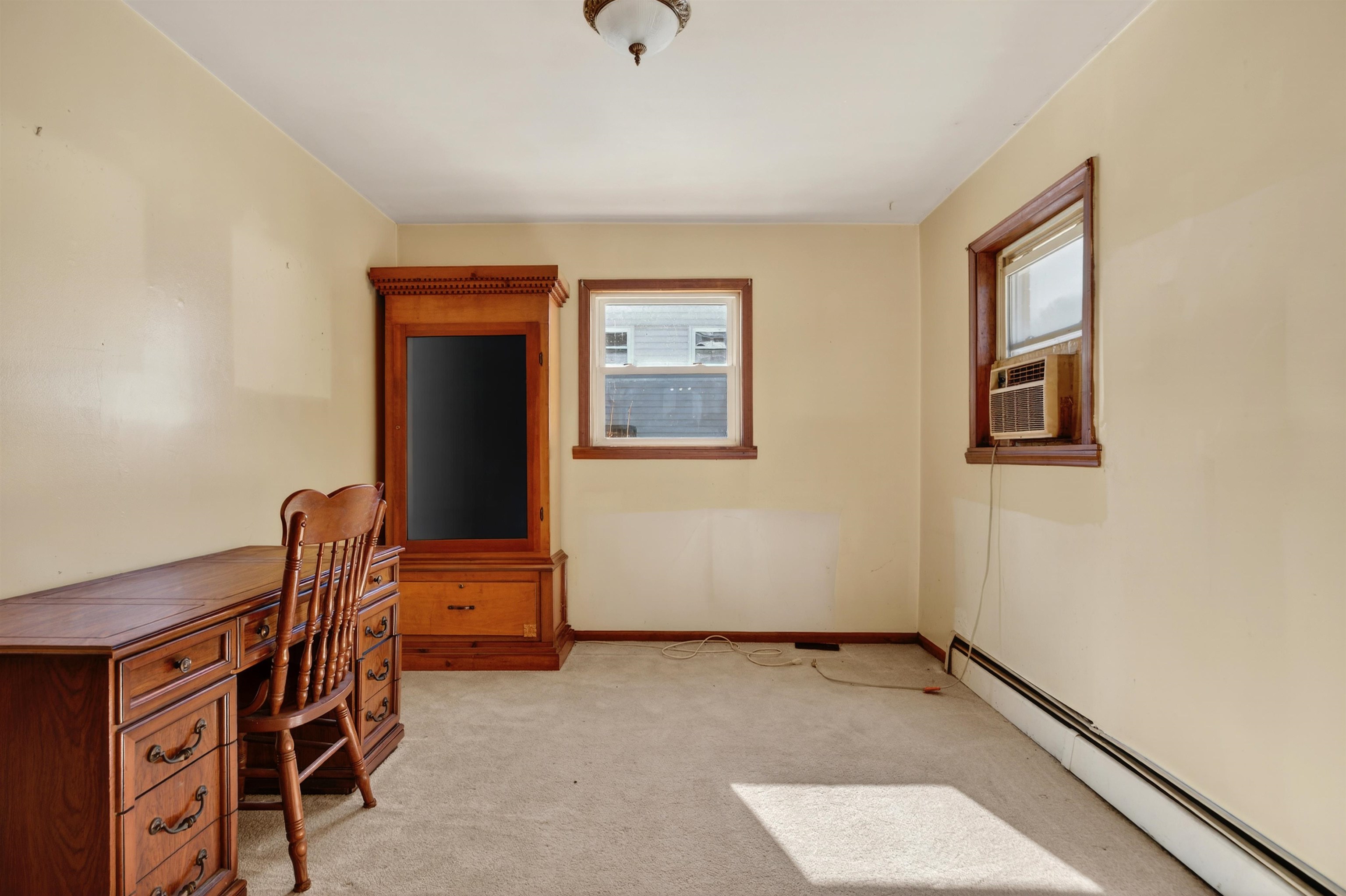 3010 VALLEY RIDGE RD, COVINGTON, Virginia 24426, 4 Bedrooms Bedrooms, ,2 BathroomsBathrooms,Residential,3010 VALLEY RIDGE RD,673044 MLS # 673044