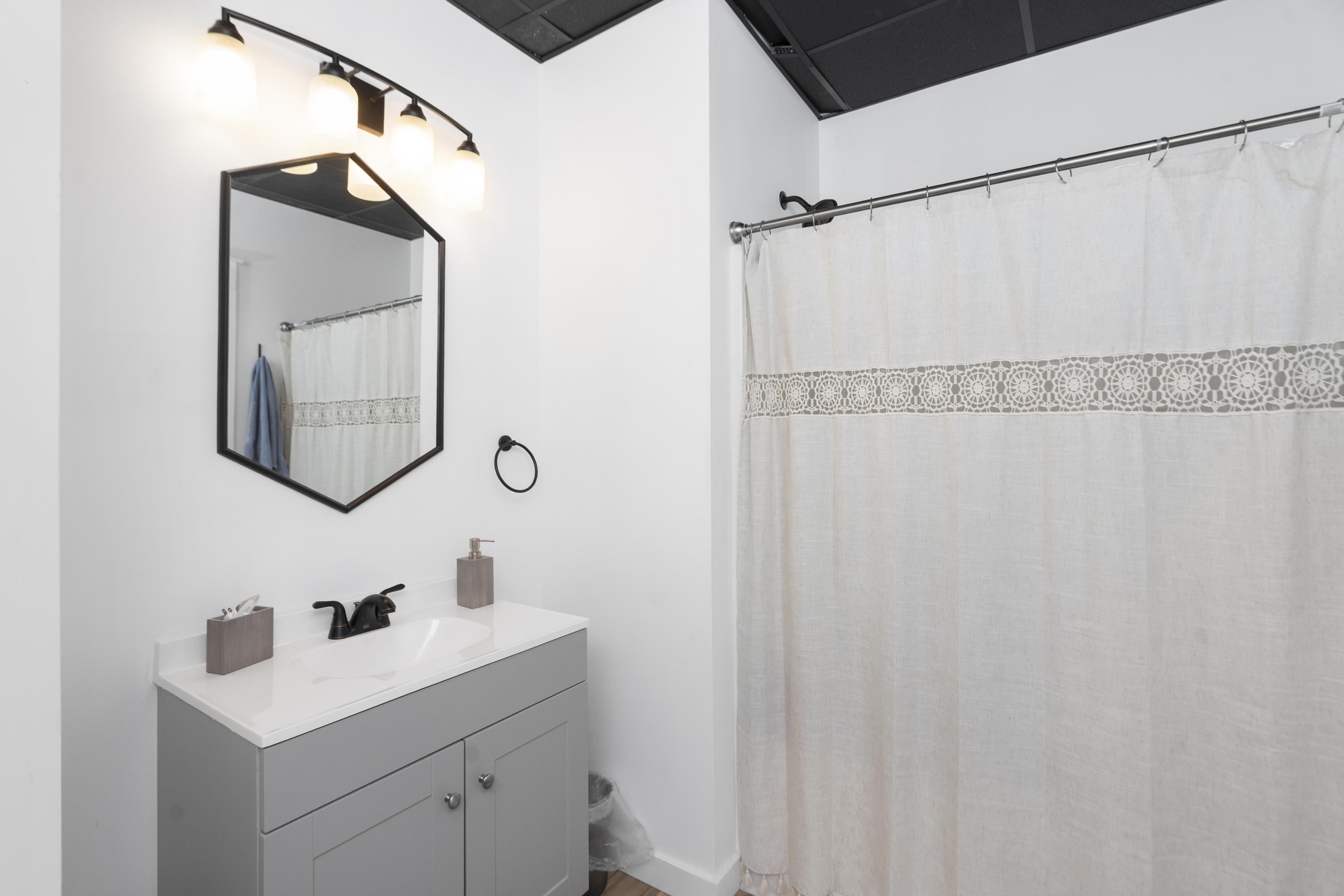 516 SLAPP CREEK RD, AMHERST, Virginia 24521, 3 Bedrooms Bedrooms, ,3 BathroomsBathrooms,Residential,516 SLAPP CREEK RD,673046 MLS # 673046