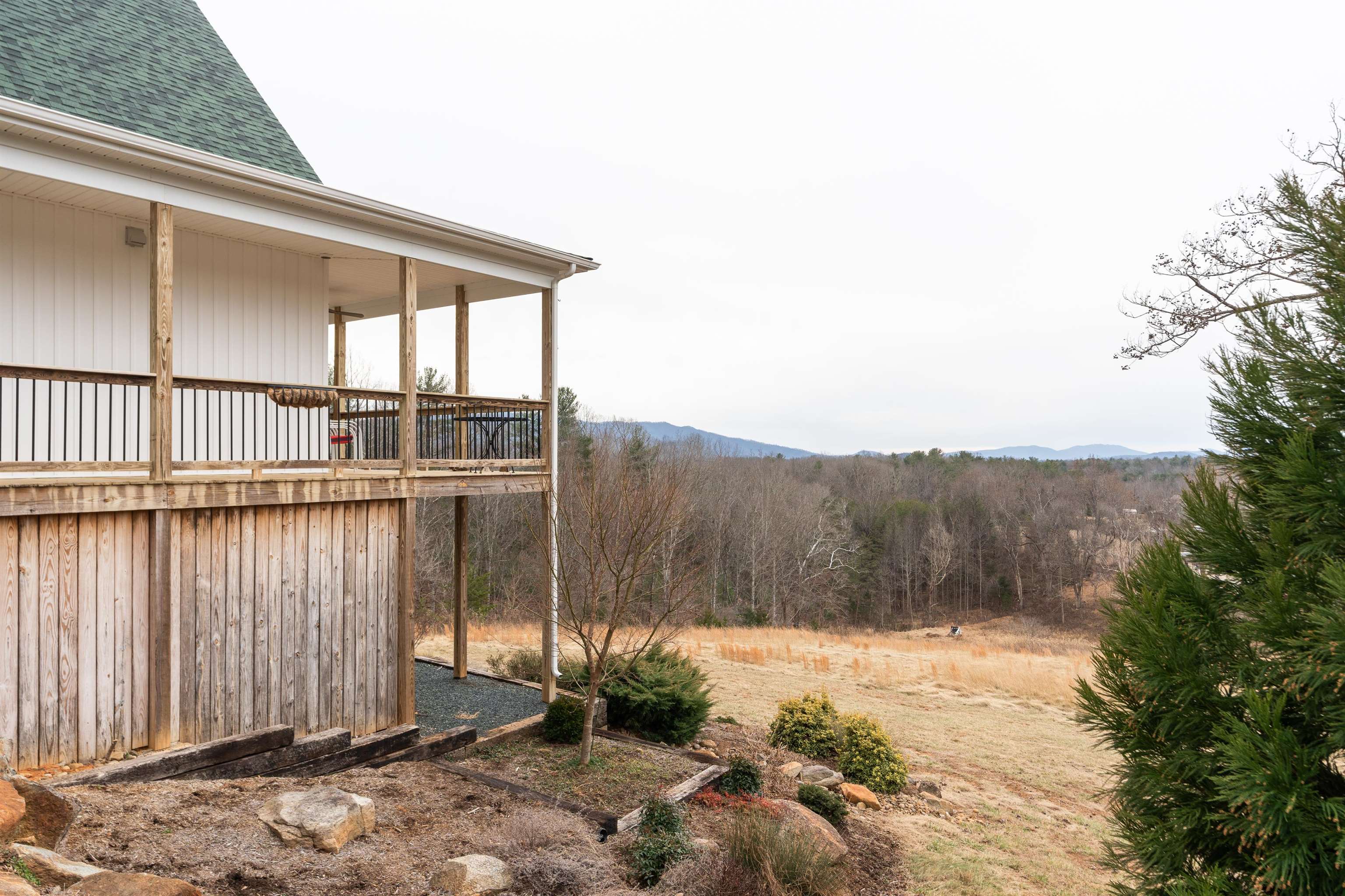 516 SLAPP CREEK RD, AMHERST, Virginia 24521, 3 Bedrooms Bedrooms, ,3 BathroomsBathrooms,Residential,516 SLAPP CREEK RD,673046 MLS # 673046