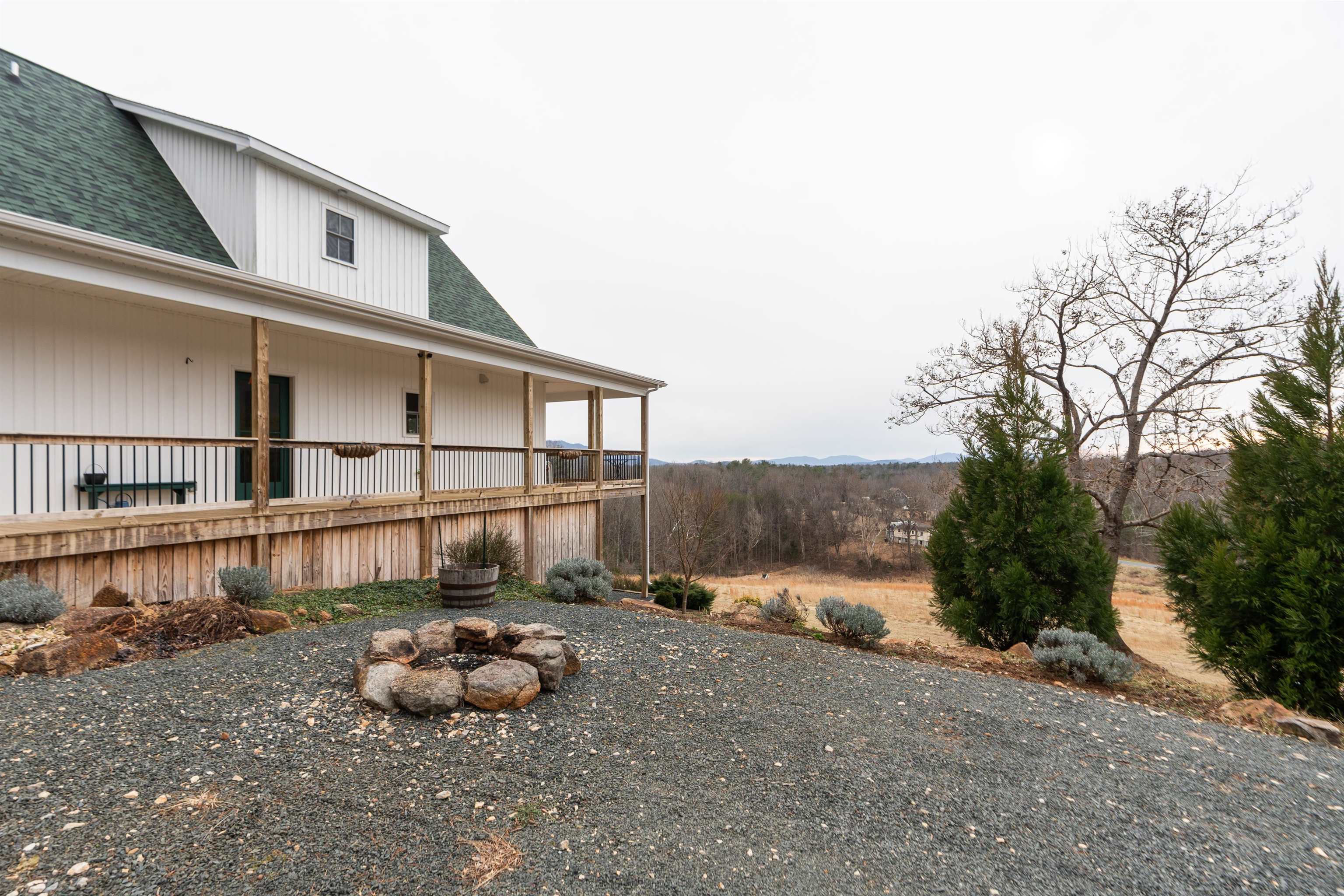 516 SLAPP CREEK RD, AMHERST, Virginia 24521, 3 Bedrooms Bedrooms, ,3 BathroomsBathrooms,Residential,516 SLAPP CREEK RD,673046 MLS # 673046