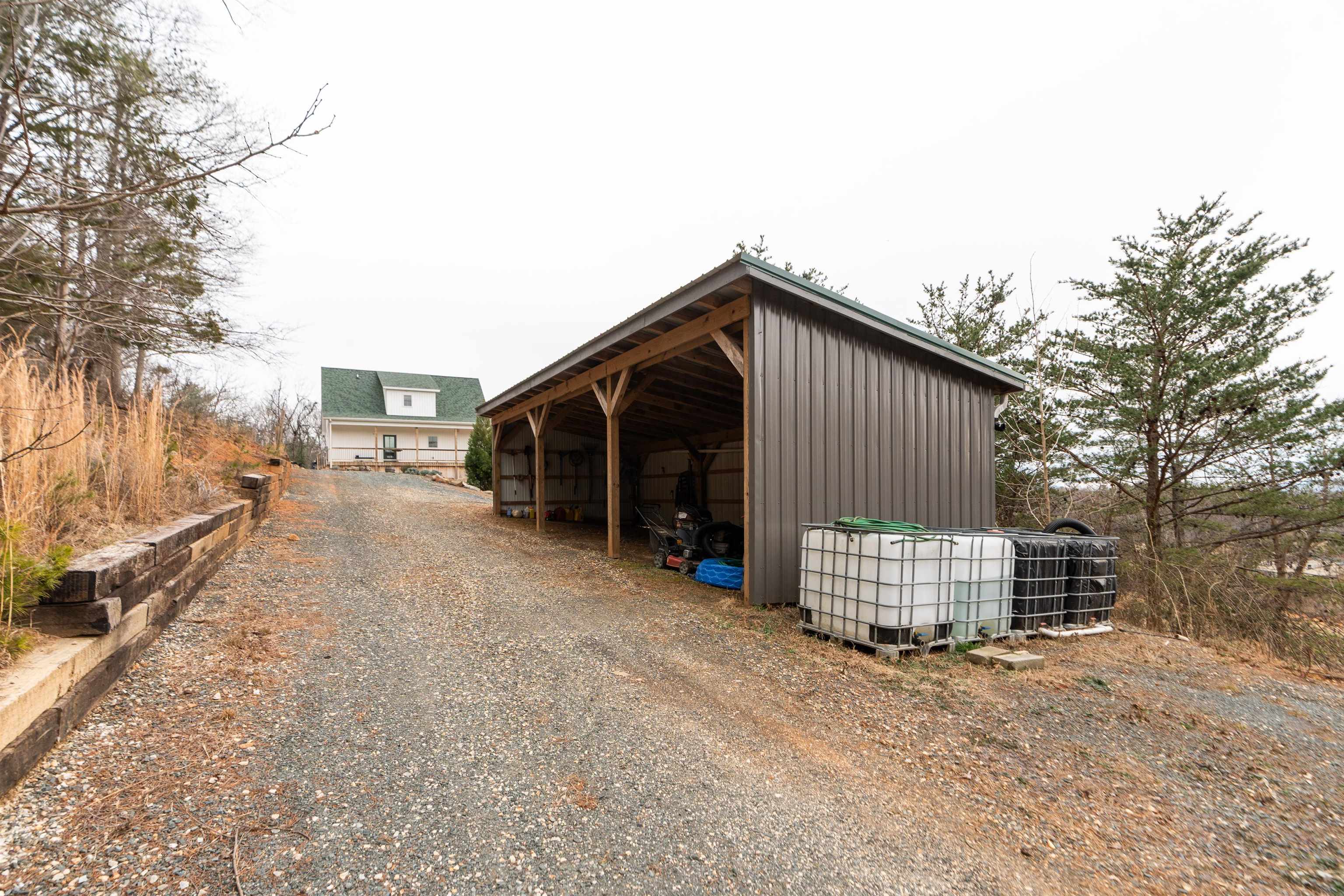 516 SLAPP CREEK RD, AMHERST, Virginia 24521, 3 Bedrooms Bedrooms, ,3 BathroomsBathrooms,Residential,516 SLAPP CREEK RD,673046 MLS # 673046