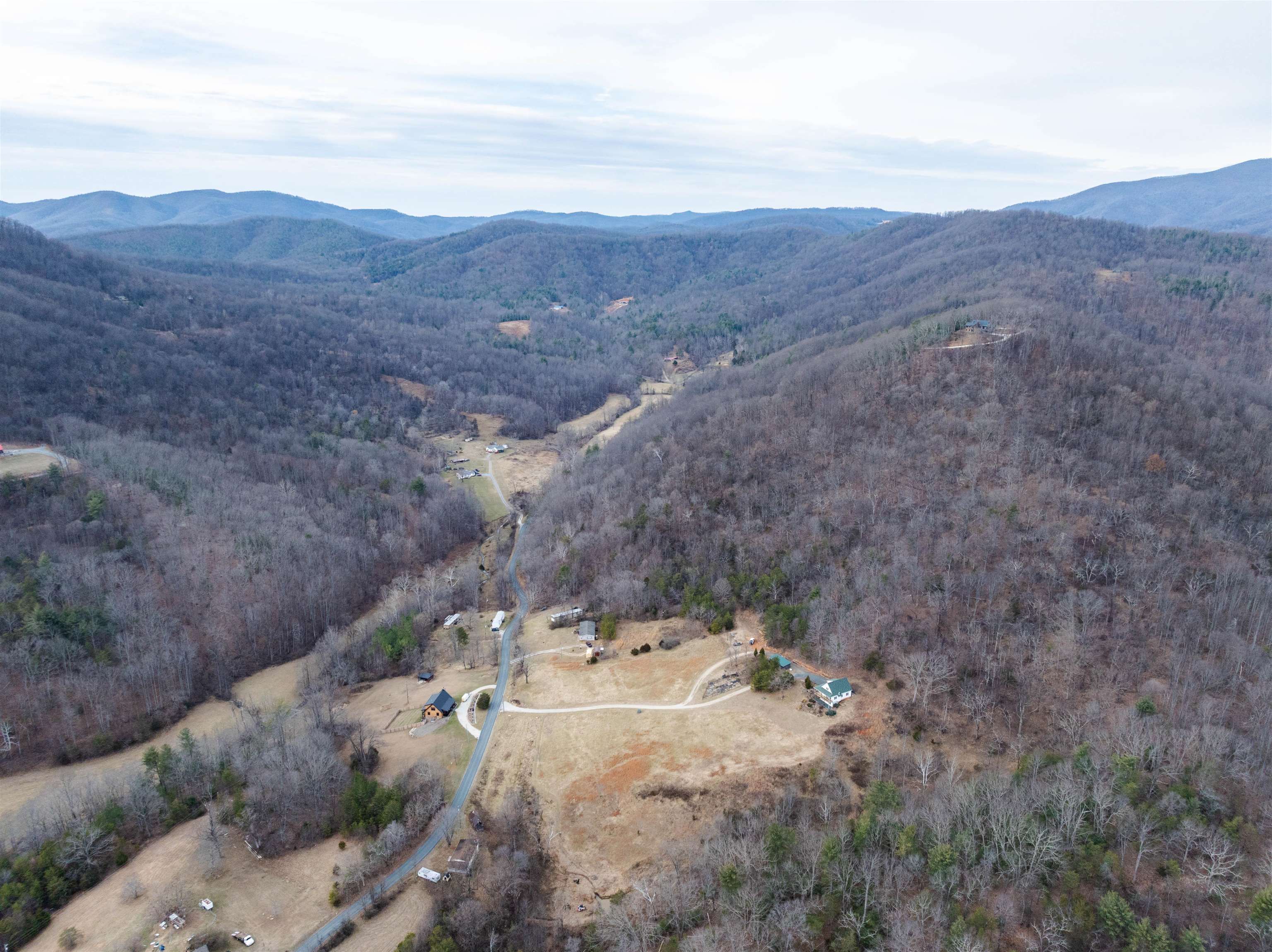 516 SLAPP CREEK RD, AMHERST, Virginia 24521, 3 Bedrooms Bedrooms, ,3 BathroomsBathrooms,Residential,516 SLAPP CREEK RD,673046 MLS # 673046