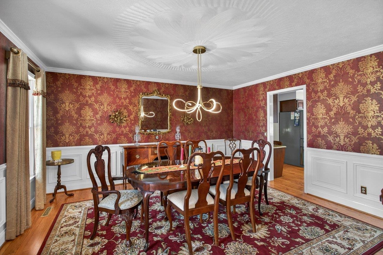 A wonderful room for large gatherings