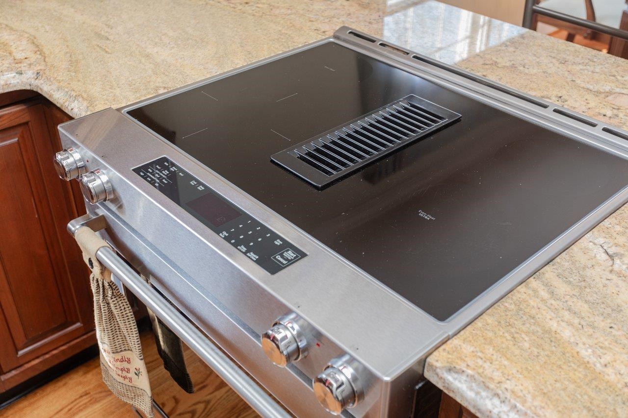 121 FAIRWAY DR, HARRISONBURG, Virginia 22802, 5 Bedrooms Bedrooms, ,3 BathroomsBathrooms,Residential,121 FAIRWAY DR,673058 MLS # 673058