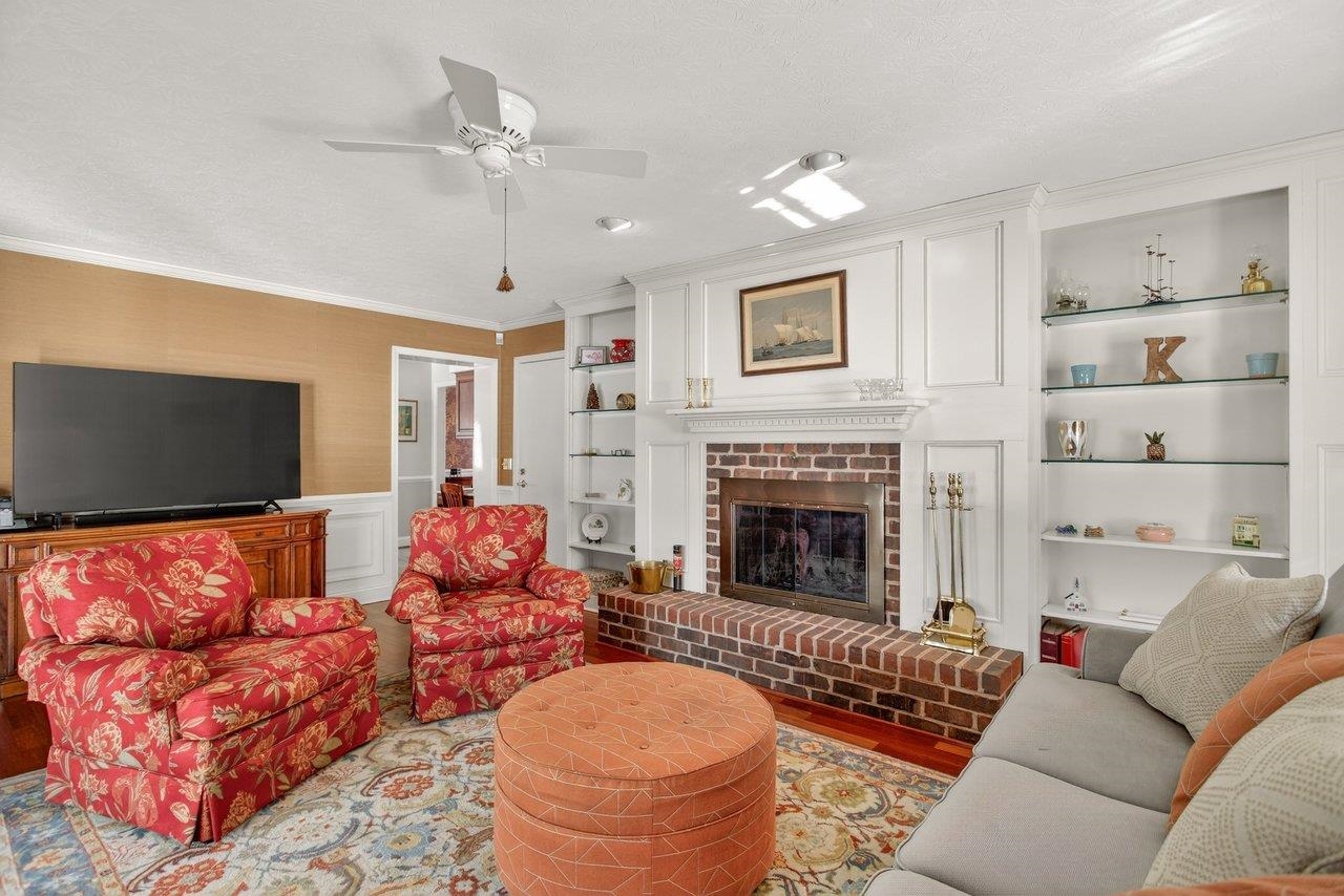 121 FAIRWAY DR, HARRISONBURG, Virginia 22802, 5 Bedrooms Bedrooms, ,3 BathroomsBathrooms,Residential,121 FAIRWAY DR,673058 MLS # 673058