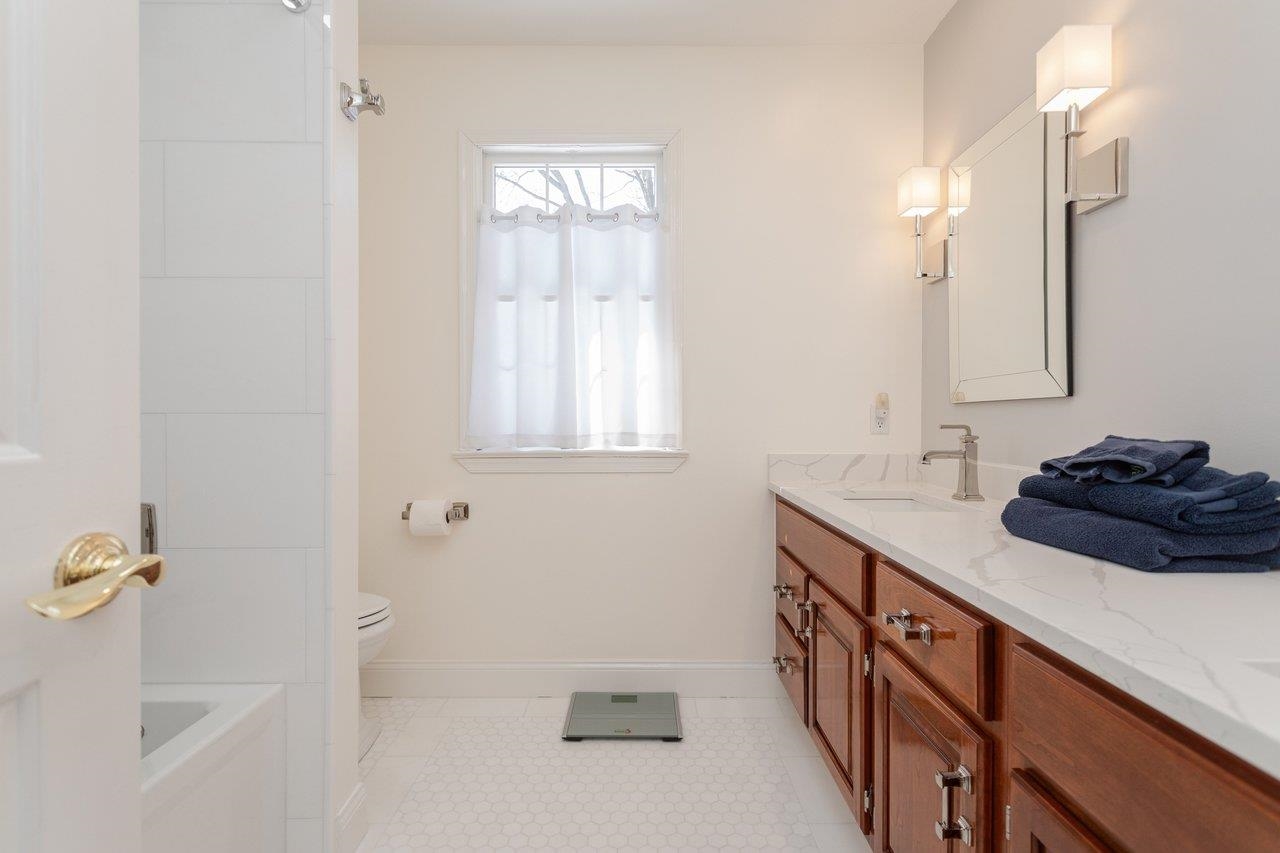 121 FAIRWAY DR, HARRISONBURG, Virginia 22802, 5 Bedrooms Bedrooms, ,3 BathroomsBathrooms,Residential,121 FAIRWAY DR,673058 MLS # 673058