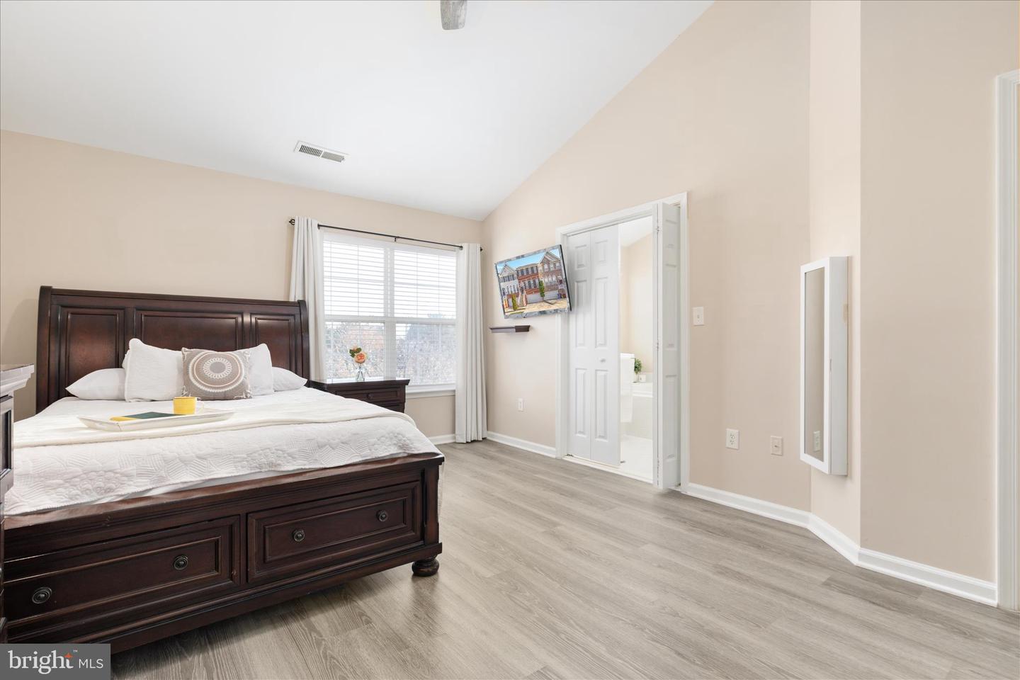 21314 LORD NELSON TER, ASHBURN, Virginia 20147, 3 Bedrooms Bedrooms, ,2 BathroomsBathrooms,Residential,For sale,21314 LORD NELSON TER,VALO2111742 MLS # VALO2111742