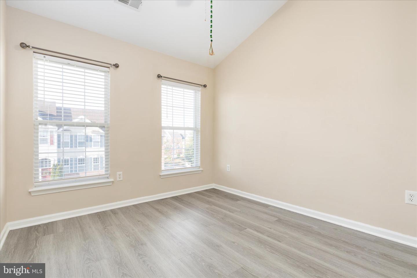 21314 LORD NELSON TER, ASHBURN, Virginia 20147, 3 Bedrooms Bedrooms, ,2 BathroomsBathrooms,Residential,For sale,21314 LORD NELSON TER,VALO2111742 MLS # VALO2111742