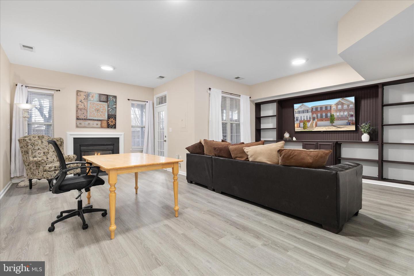 21314 LORD NELSON TER, ASHBURN, Virginia 20147, 3 Bedrooms Bedrooms, ,2 BathroomsBathrooms,Residential,For sale,21314 LORD NELSON TER,VALO2111742 MLS # VALO2111742