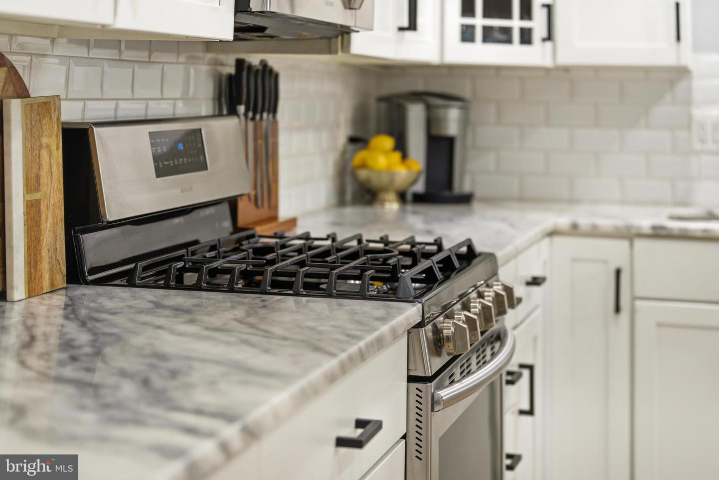 7414 HALLCREST DR, MCLEAN, Virginia 22102, 3 Bedrooms Bedrooms, ,3 BathroomsBathrooms,Residential,For sale,7414 HALLCREST DR,VAFX2282130 MLS # VAFX2282130