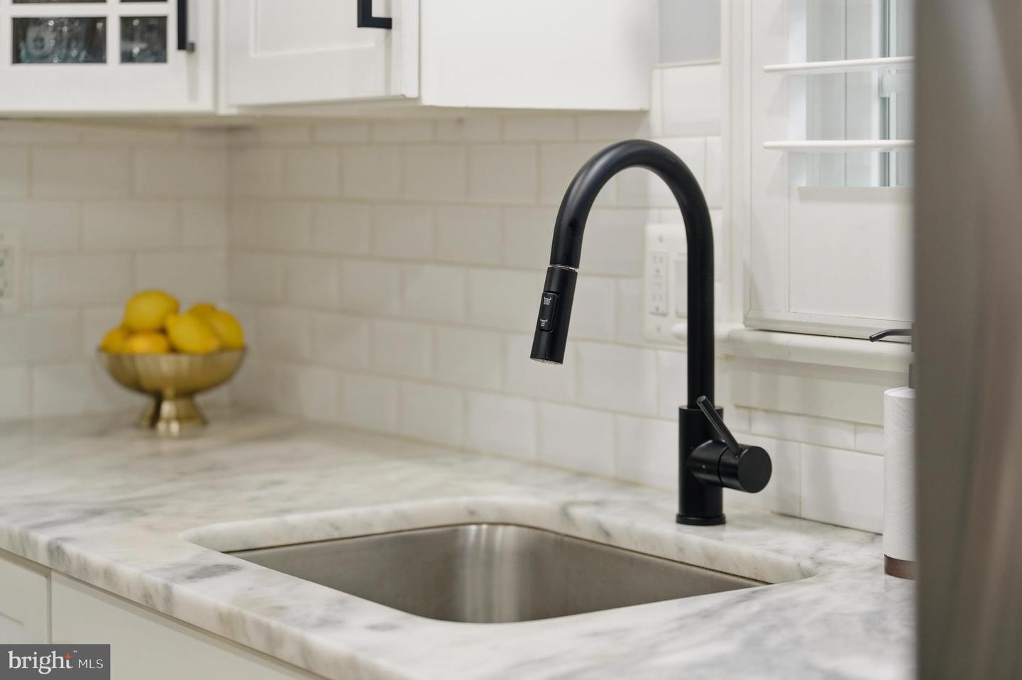 7414 HALLCREST DR, MCLEAN, Virginia 22102, 3 Bedrooms Bedrooms, ,3 BathroomsBathrooms,Residential,For sale,7414 HALLCREST DR,VAFX2282130 MLS # VAFX2282130