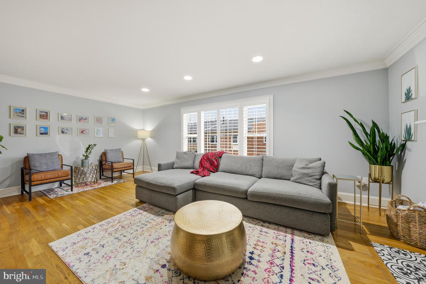 7414 HALLCREST DR, MCLEAN, Virginia 22102, 3 Bedrooms Bedrooms, ,3 BathroomsBathrooms,Residential,For sale,7414 HALLCREST DR,VAFX2282130 MLS # VAFX2282130