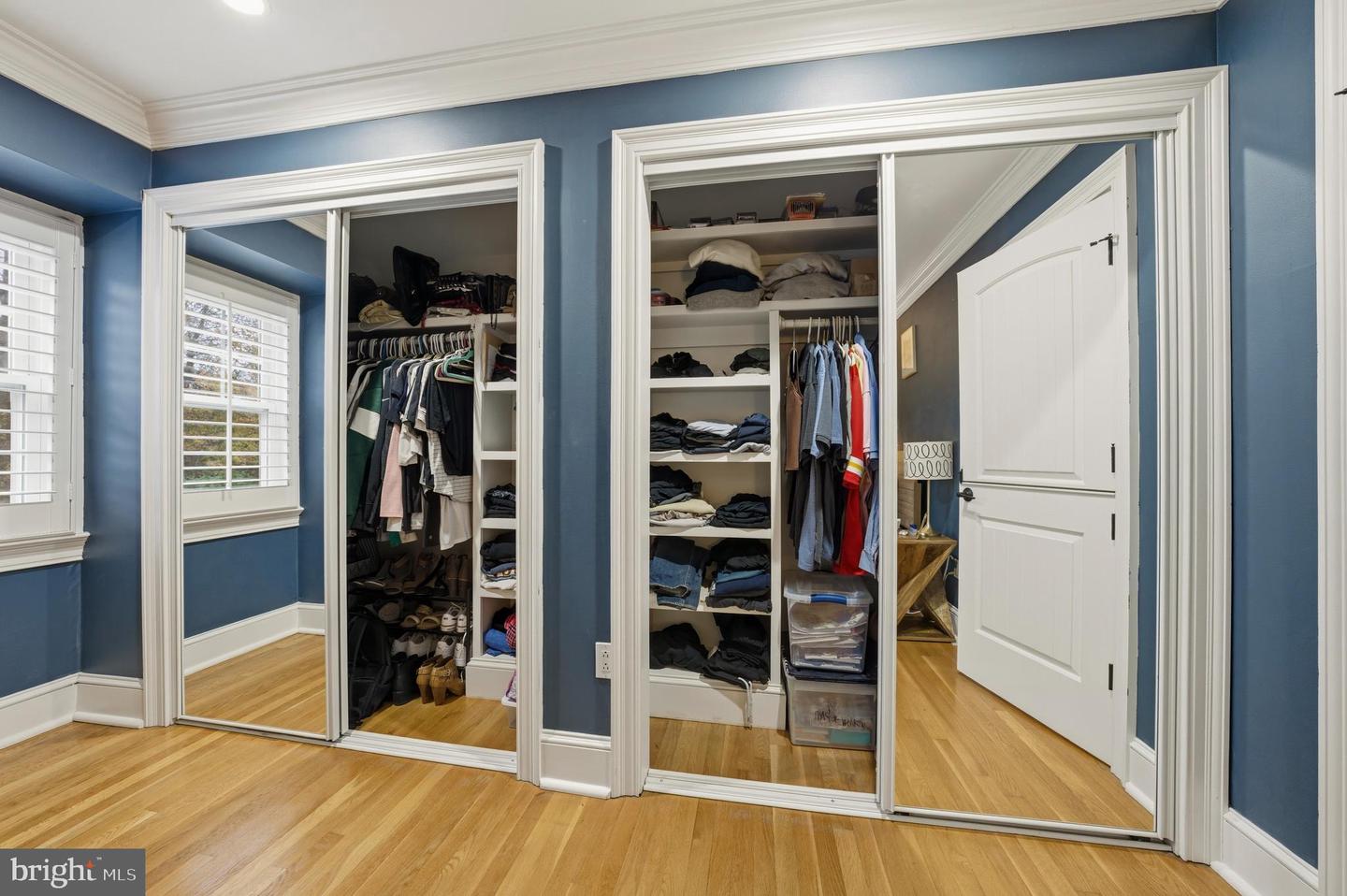 7414 HALLCREST DR, MCLEAN, Virginia 22102, 3 Bedrooms Bedrooms, ,3 BathroomsBathrooms,Residential,For sale,7414 HALLCREST DR,VAFX2282130 MLS # VAFX2282130