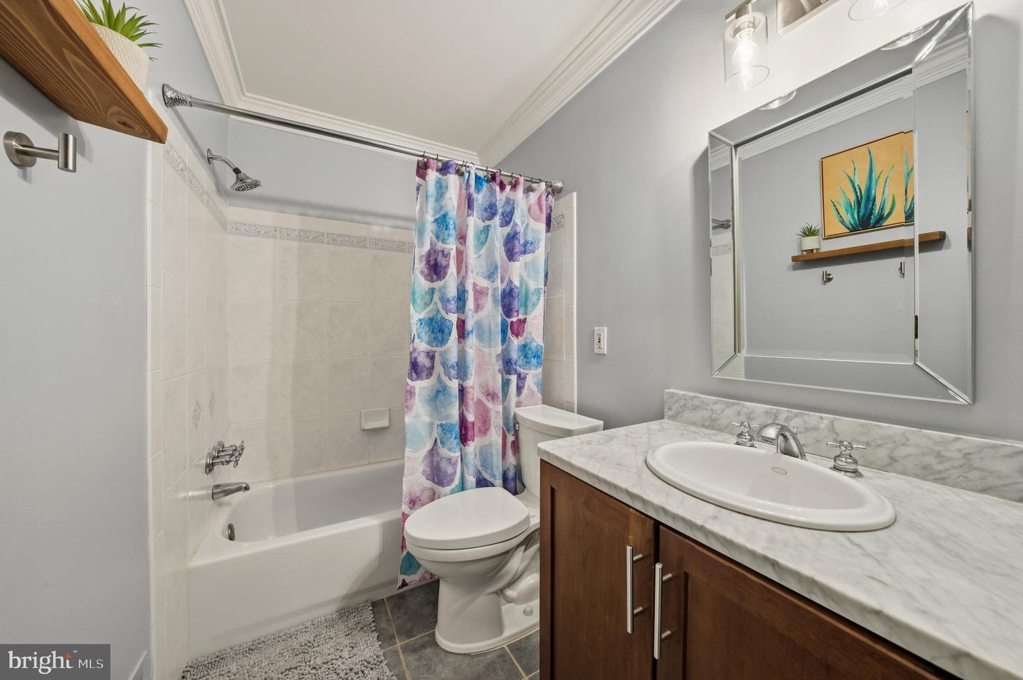 7414 HALLCREST DR, MCLEAN, Virginia 22102, 3 Bedrooms Bedrooms, ,3 BathroomsBathrooms,Residential,For sale,7414 HALLCREST DR,VAFX2282130 MLS # VAFX2282130