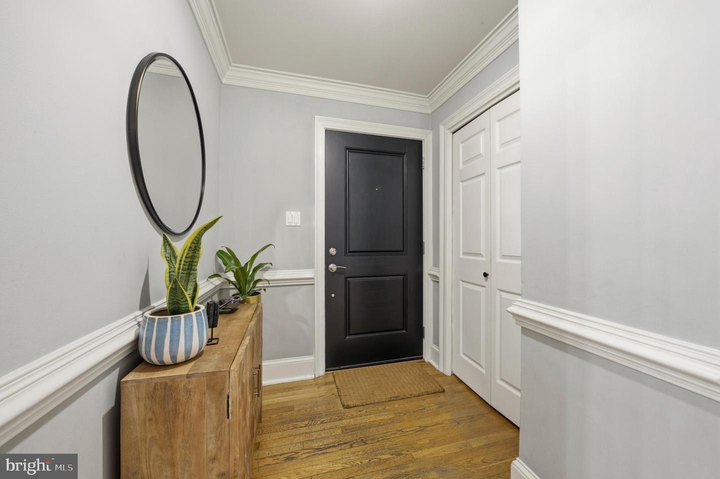 7414 HALLCREST DR, MCLEAN, Virginia 22102, 3 Bedrooms Bedrooms, ,3 BathroomsBathrooms,Residential,For sale,7414 HALLCREST DR,VAFX2282130 MLS # VAFX2282130