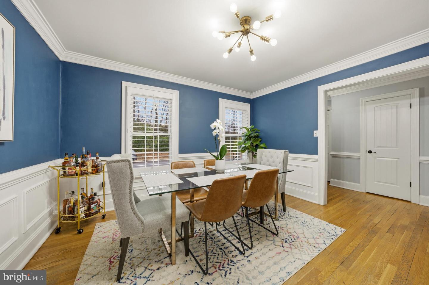 7414 HALLCREST DR, MCLEAN, Virginia 22102, 3 Bedrooms Bedrooms, ,3 BathroomsBathrooms,Residential,For sale,7414 HALLCREST DR,VAFX2282130 MLS # VAFX2282130