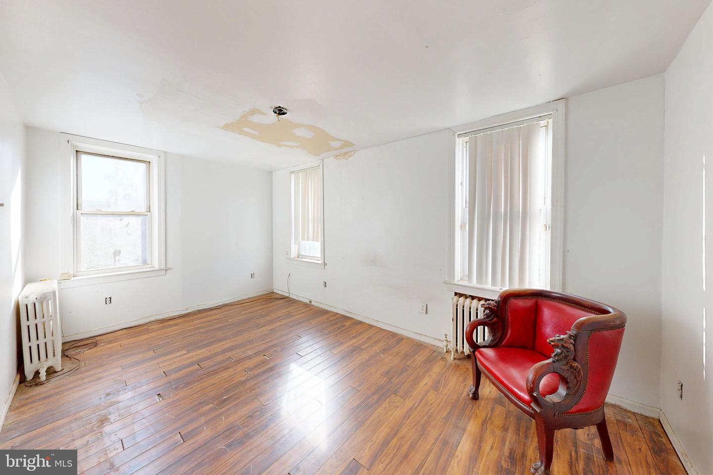 2810 SHERMAN AVE NW, WASHINGTON, District Of Columbia 20001, 3 Bedrooms Bedrooms, ,2 BathroomsBathrooms,Residential,For sale,2810 SHERMAN AVE NW,DCDC2235370 MLS # DCDC2235370