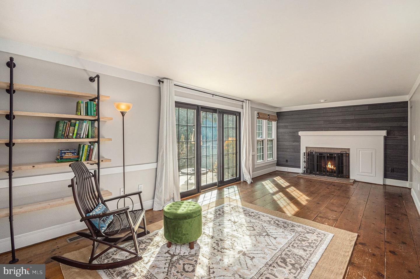 4635 HOLLEYSIDE CT, DUMFRIES, Virginia 22025, 4 Bedrooms Bedrooms, ,3 BathroomsBathrooms,Residential,For sale,4635 HOLLEYSIDE CT,VAPW2109690 MLS # VAPW2109690