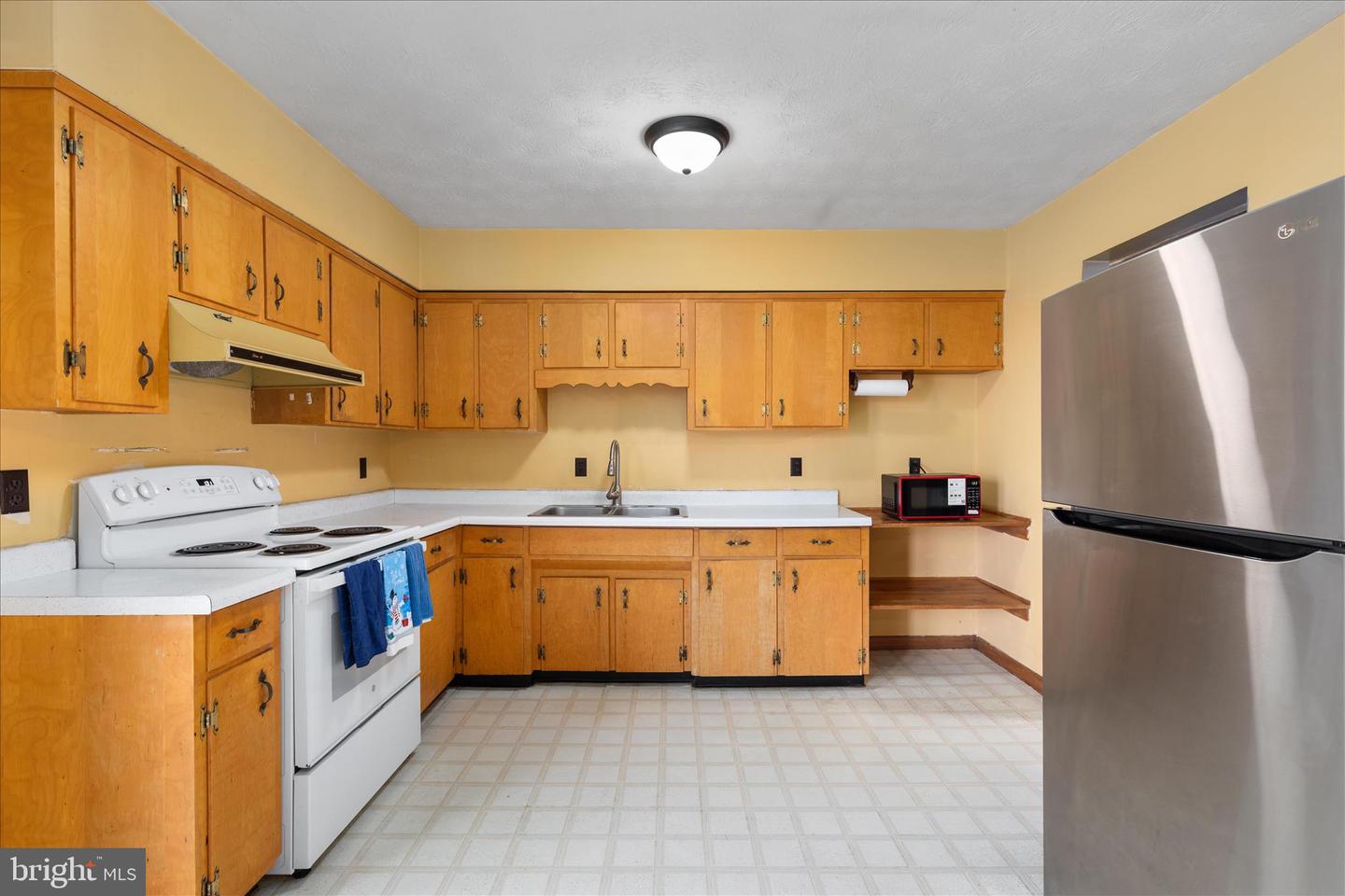 2021 FAIRVIEW RD, WOODSTOCK, Virginia 22664, 3 Bedrooms Bedrooms, ,1 BathroomBathrooms,Residential,For sale,2021 FAIRVIEW RD,VASH2013332 MLS # VASH2013332