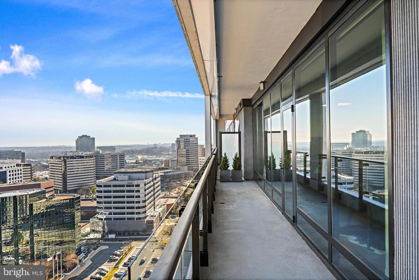 1650 SILVER HILL DR #1907, MCLEAN, Virginia 22102, 2 Bedrooms Bedrooms, ,2 BathroomsBathrooms,Residential,For sale,1650 SILVER HILL DR #1907,VAFX2285730 MLS # VAFX2285730