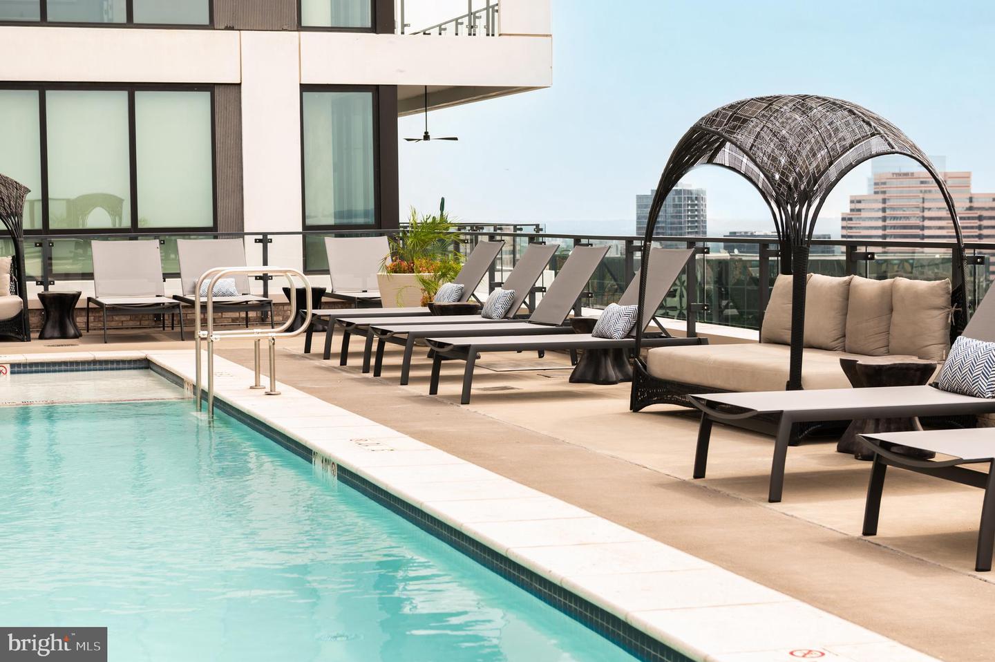 1650 SILVER HILL DR #1907, MCLEAN, Virginia 22102, 2 Bedrooms Bedrooms, ,2 BathroomsBathrooms,Residential,For sale,1650 SILVER HILL DR #1907,VAFX2285730 MLS # VAFX2285730