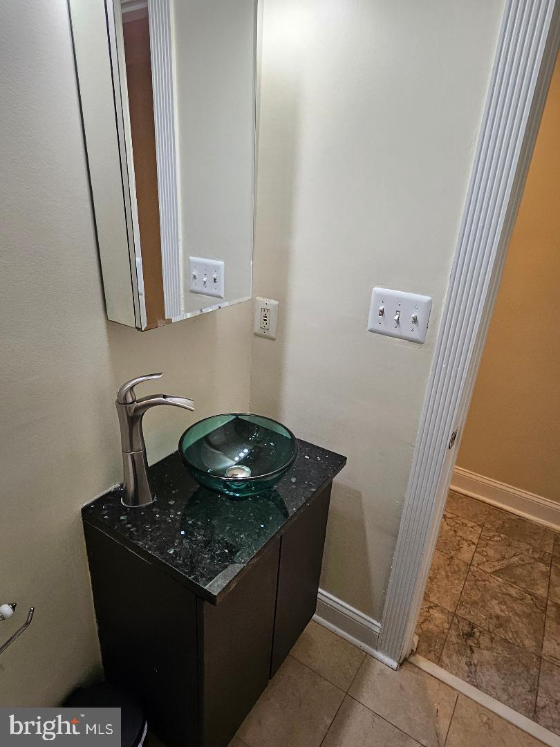 302 OKLAHOMA AVE NE #102, WASHINGTON, District Of Columbia 20002, 1 Bedroom Bedrooms, 2 Rooms Rooms,1 BathroomBathrooms,Residential,For sale,302 OKLAHOMA AVE NE #102,DCDC2241622 MLS # DCDC2241622