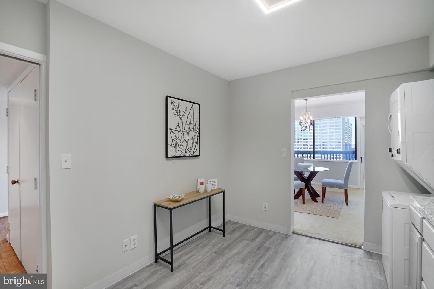 3713 S GEORGE MASON DR #1107W, FALLS CHURCH, Virginia 22041, 2 Bedrooms Bedrooms, ,1 BathroomBathrooms,Residential,For sale,3713 S GEORGE MASON DR #1107W,VAFX2286150 MLS # VAFX2286150