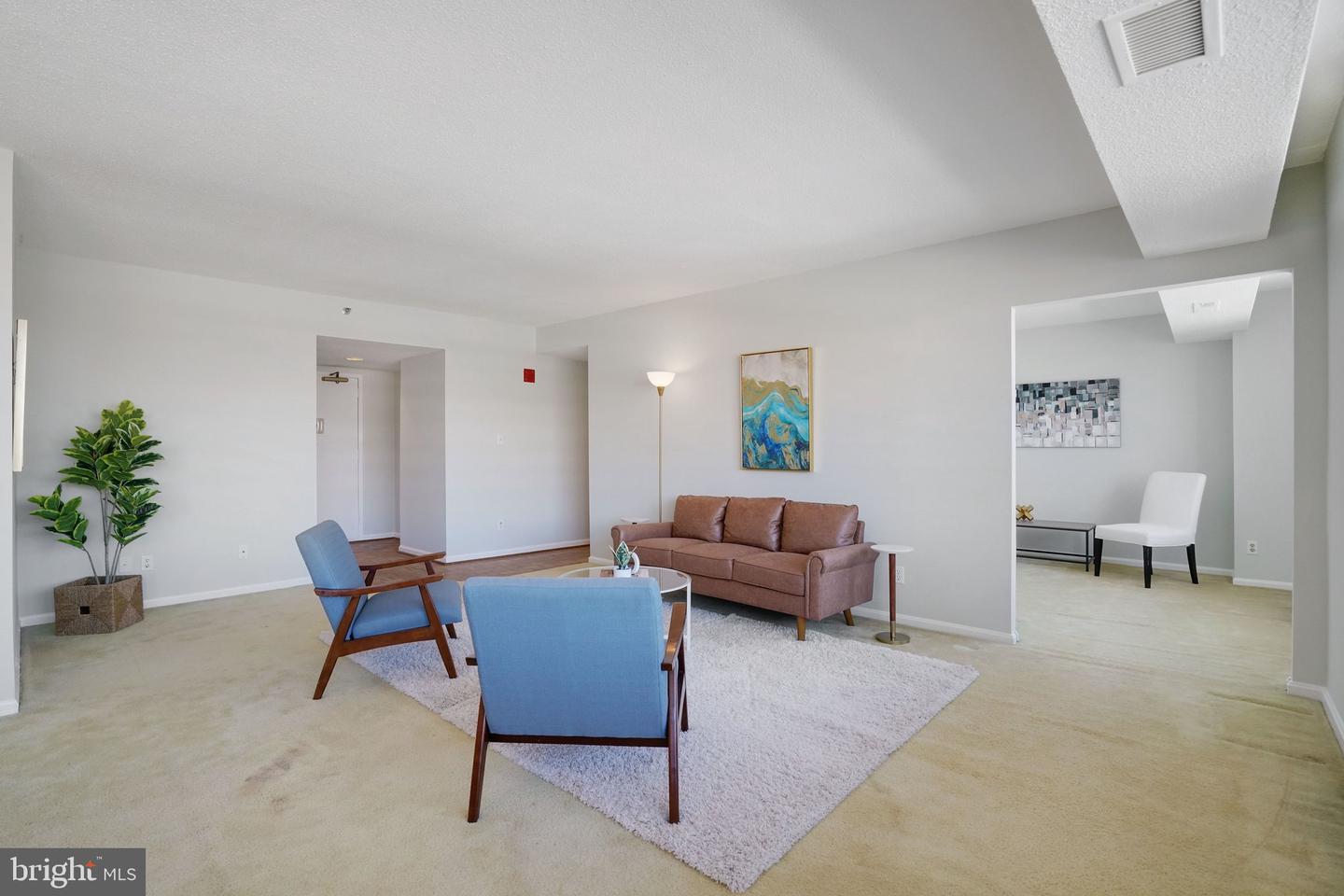 3713 S GEORGE MASON DR #1107W, FALLS CHURCH, Virginia 22041, 2 Bedrooms Bedrooms, ,1 BathroomBathrooms,Residential,For sale,3713 S GEORGE MASON DR #1107W,VAFX2286150 MLS # VAFX2286150