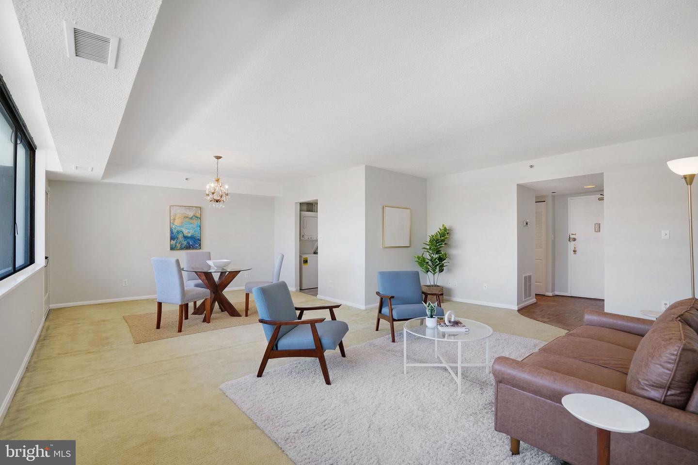 3713 S GEORGE MASON DR #1107W, FALLS CHURCH, Virginia 22041, 2 Bedrooms Bedrooms, ,1 BathroomBathrooms,Residential,For sale,3713 S GEORGE MASON DR #1107W,VAFX2286150 MLS # VAFX2286150