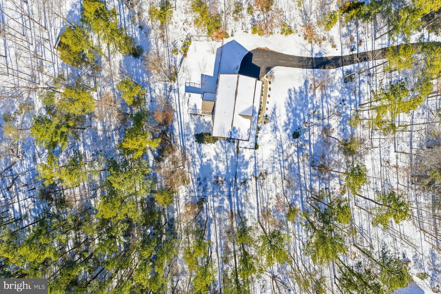 53 QUEEN LAURENS CT, FREDERICKSBURG, Virginia 22406, 4 Bedrooms Bedrooms, 16 Rooms Rooms,2 BathroomsBathrooms,Residential,For sale,53 QUEEN LAURENS CT,VAST2045372 MLS # VAST2045372