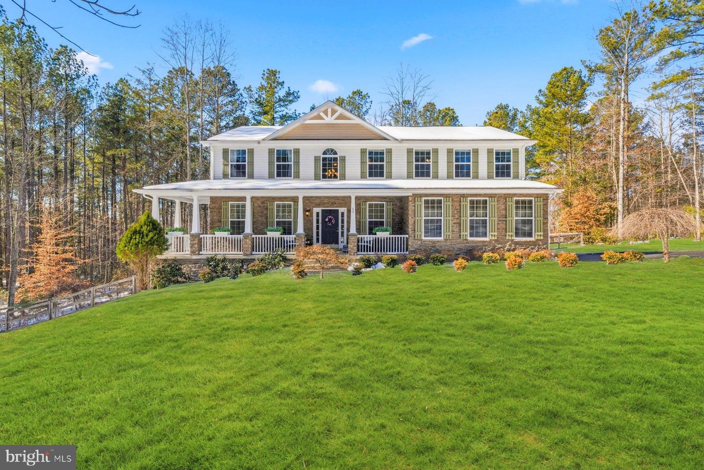 53 QUEEN LAURENS CT, FREDERICKSBURG, Virginia 22406, 4 Bedrooms Bedrooms, 16 Rooms Rooms,2 BathroomsBathrooms,Residential,For sale,53 QUEEN LAURENS CT,VAST2045372 MLS # VAST2045372