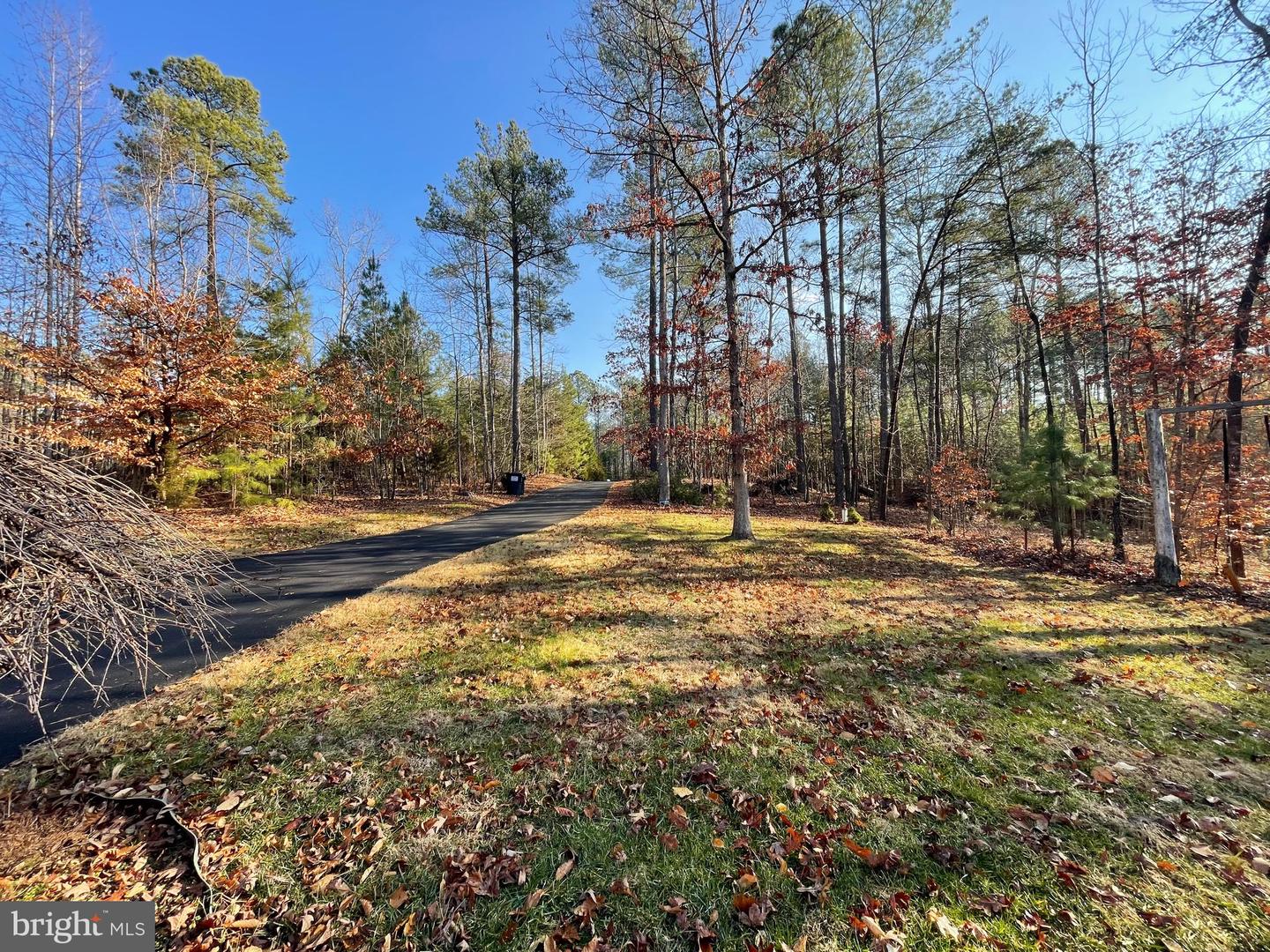 53 QUEEN LAURENS CT, FREDERICKSBURG, Virginia 22406, 4 Bedrooms Bedrooms, 16 Rooms Rooms,2 BathroomsBathrooms,Residential,For sale,53 QUEEN LAURENS CT,VAST2045372 MLS # VAST2045372