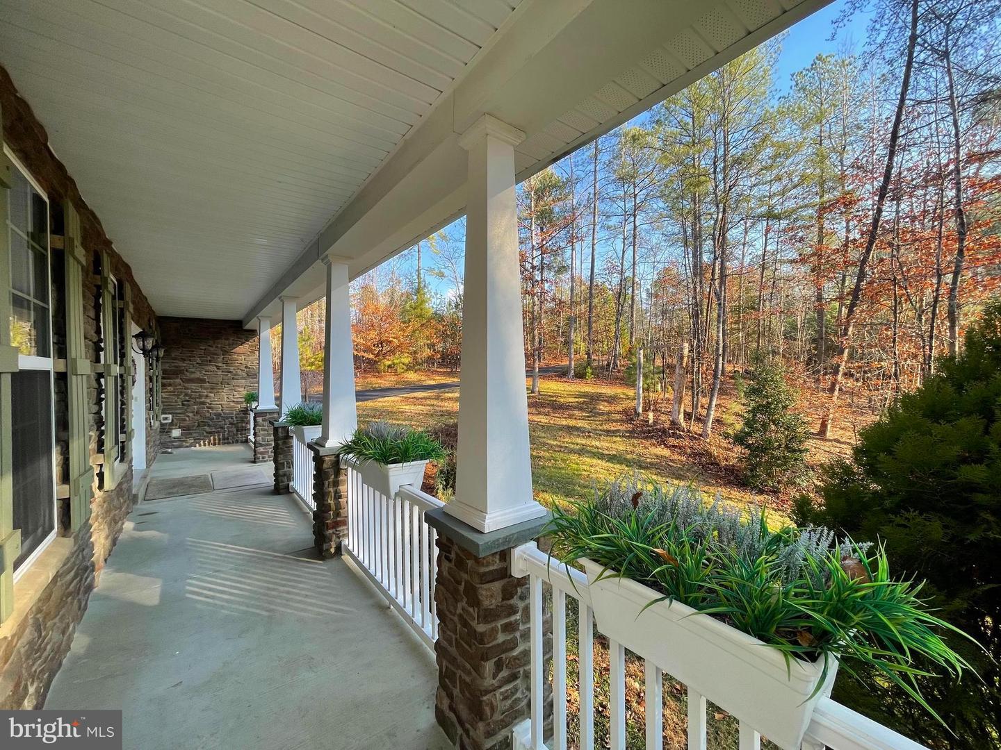 53 QUEEN LAURENS CT, FREDERICKSBURG, Virginia 22406, 4 Bedrooms Bedrooms, 16 Rooms Rooms,2 BathroomsBathrooms,Residential,For sale,53 QUEEN LAURENS CT,VAST2045372 MLS # VAST2045372