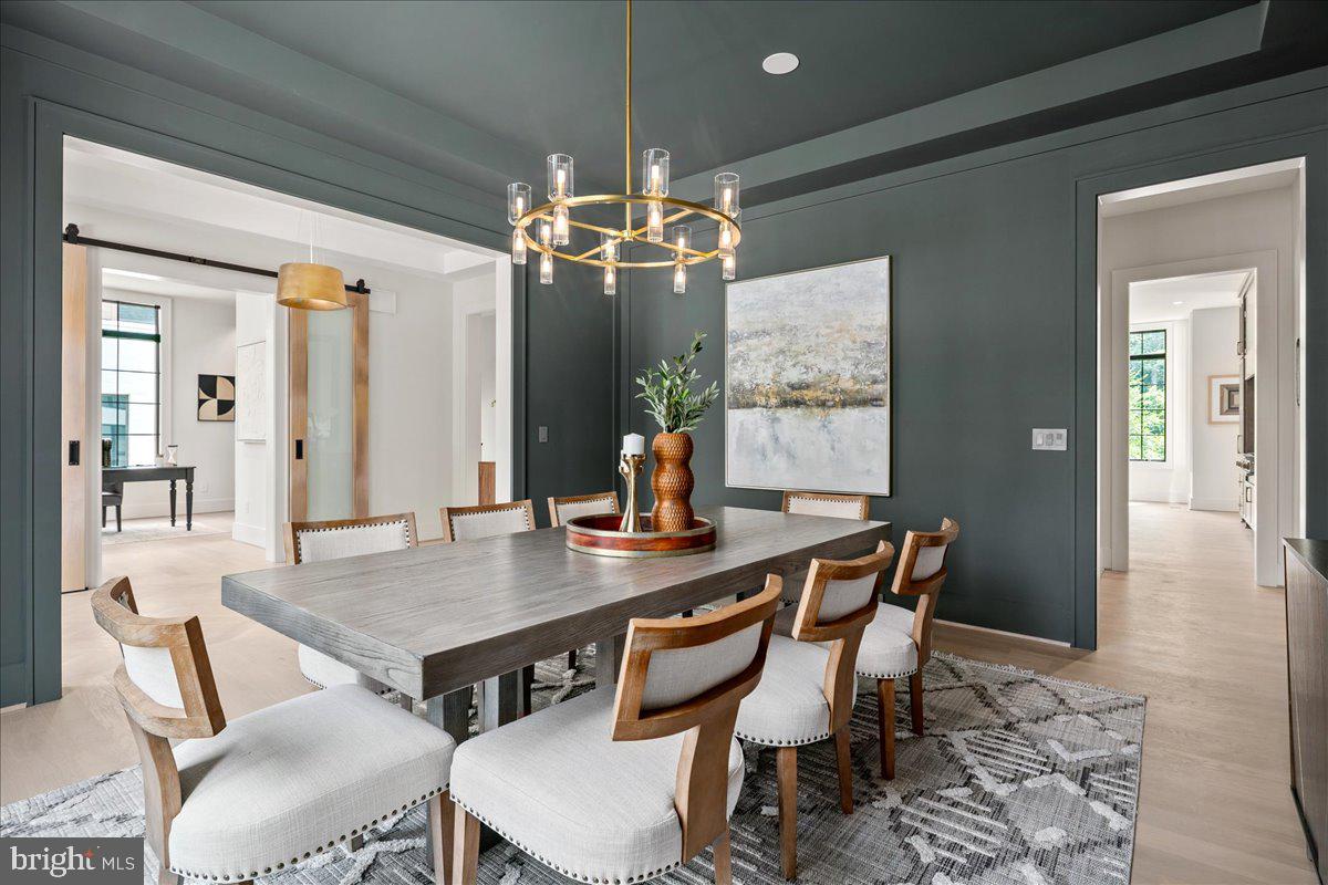 7011 ELIZABETH DR, MCLEAN, Virginia 22101, 5 Bedrooms Bedrooms, ,5 BathroomsBathrooms,Residential,For sale,7011 ELIZABETH DR,VAFX2286686 MLS # VAFX2286686