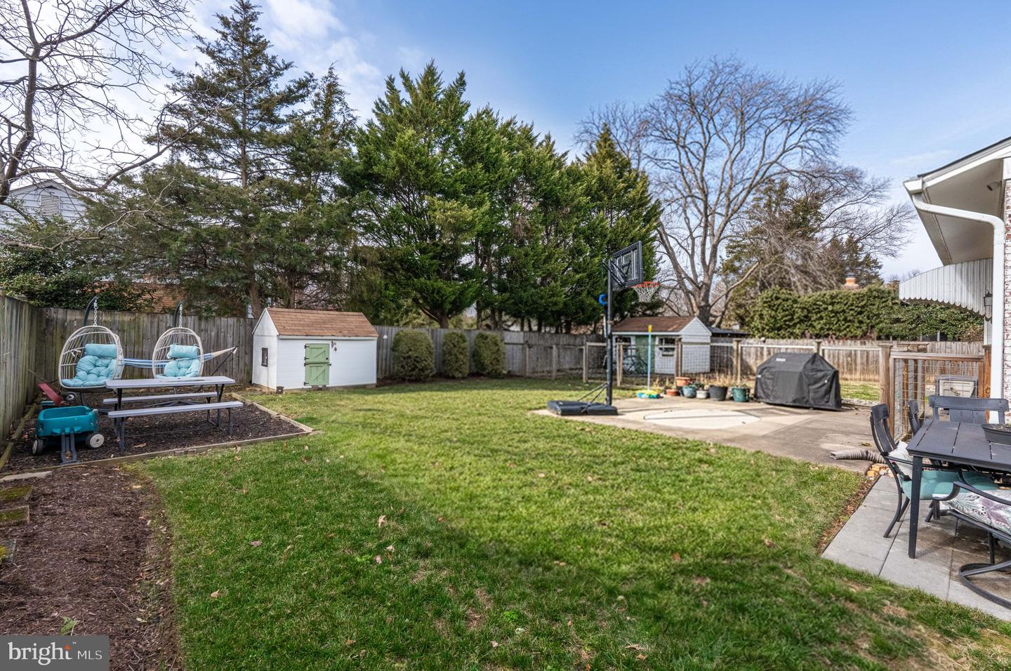 2114 N EARLEY ST, ALEXANDRIA, Virginia 22302, 4 Bedrooms Bedrooms, ,3 BathroomsBathrooms,Residential,For sale,2114 N EARLEY ST,VAAX2053392 MLS # VAAX2053392