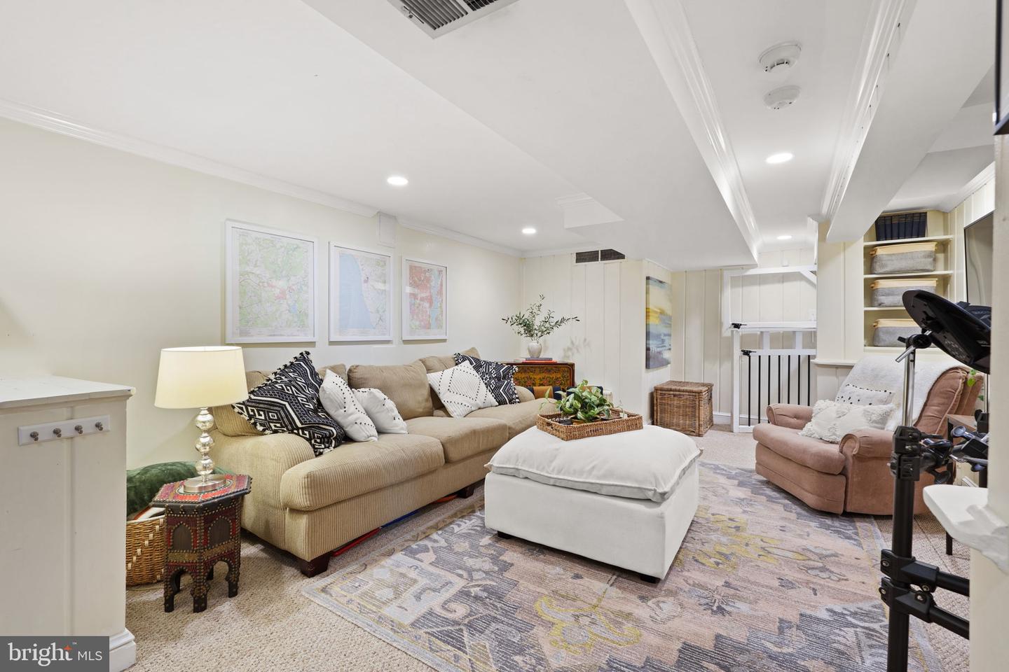 2114 N EARLEY ST, ALEXANDRIA, Virginia 22302, 4 Bedrooms Bedrooms, ,3 BathroomsBathrooms,Residential,For sale,2114 N EARLEY ST,VAAX2053392 MLS # VAAX2053392