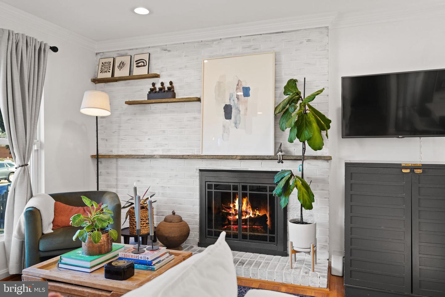 2114 N EARLEY ST, ALEXANDRIA, Virginia 22302, 4 Bedrooms Bedrooms, ,3 BathroomsBathrooms,Residential,For sale,2114 N EARLEY ST,VAAX2053392 MLS # VAAX2053392