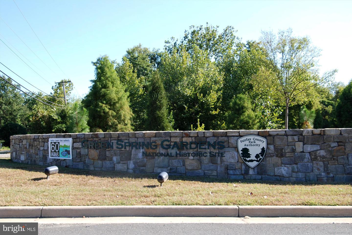 4555 INTERLACHEN CT #J, ALEXANDRIA, Virginia 22312, 2 Bedrooms Bedrooms, 9 Rooms Rooms,2 BathroomsBathrooms,Residential,For sale,4555 INTERLACHEN CT #J,VAFX2286948 MLS # VAFX2286948