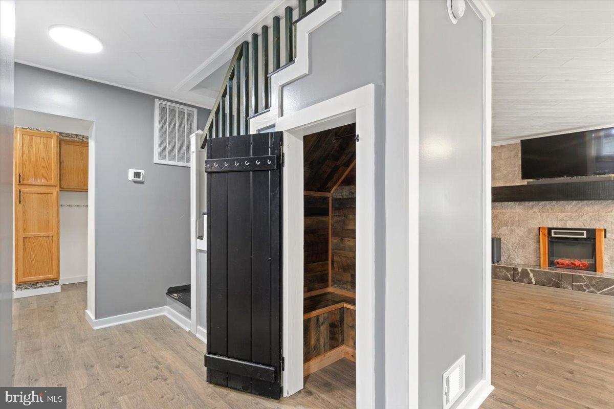 LOUISA, Virginia 23093, 3 Bedrooms Bedrooms, 5 Rooms Rooms,2 BathroomsBathrooms,Residential,For sale,VALA2009192 MLS # VALA2009192