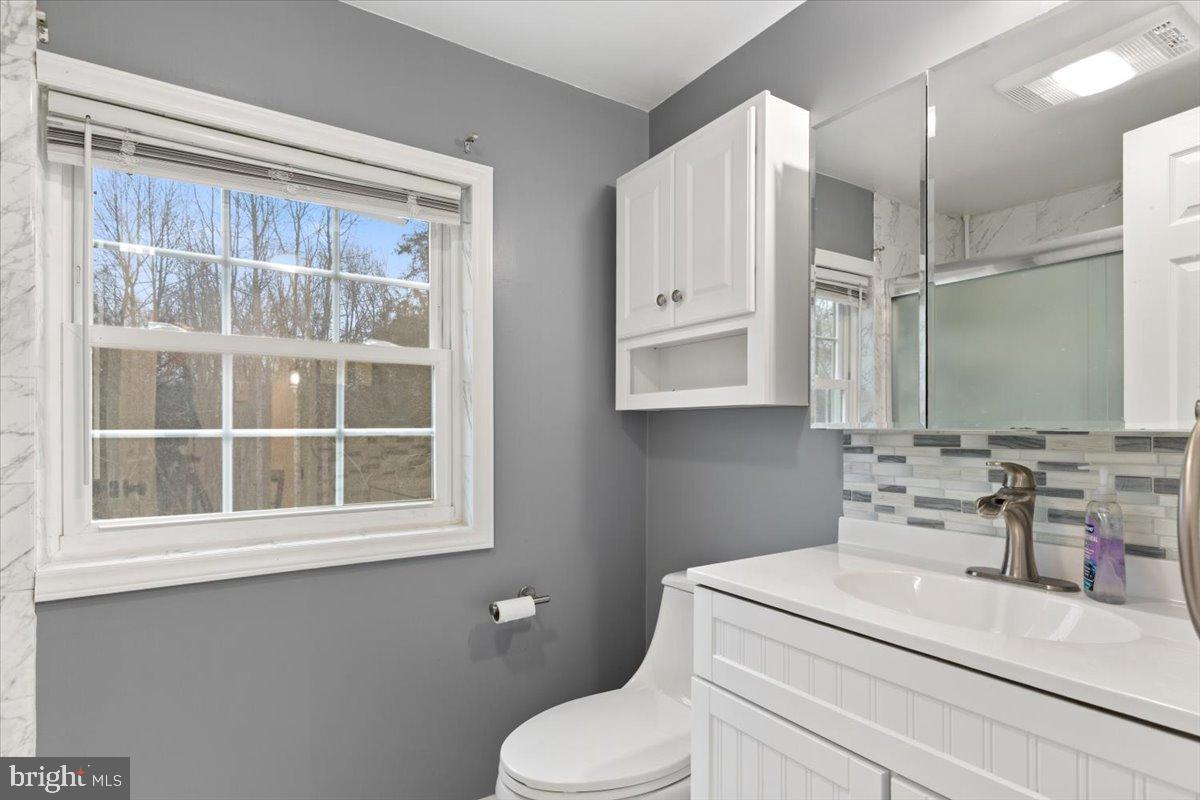 LOUISA, Virginia 23093, 3 Bedrooms Bedrooms, 5 Rooms Rooms,2 BathroomsBathrooms,Residential,For sale,VALA2009192 MLS # VALA2009192