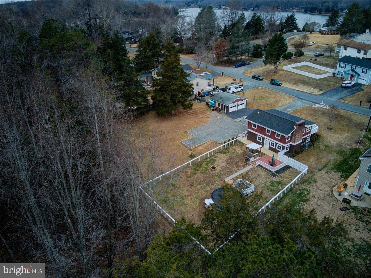 LOUISA, Virginia 23093, 3 Bedrooms Bedrooms, 5 Rooms Rooms,2 BathroomsBathrooms,Residential,For sale,VALA2009192 MLS # VALA2009192