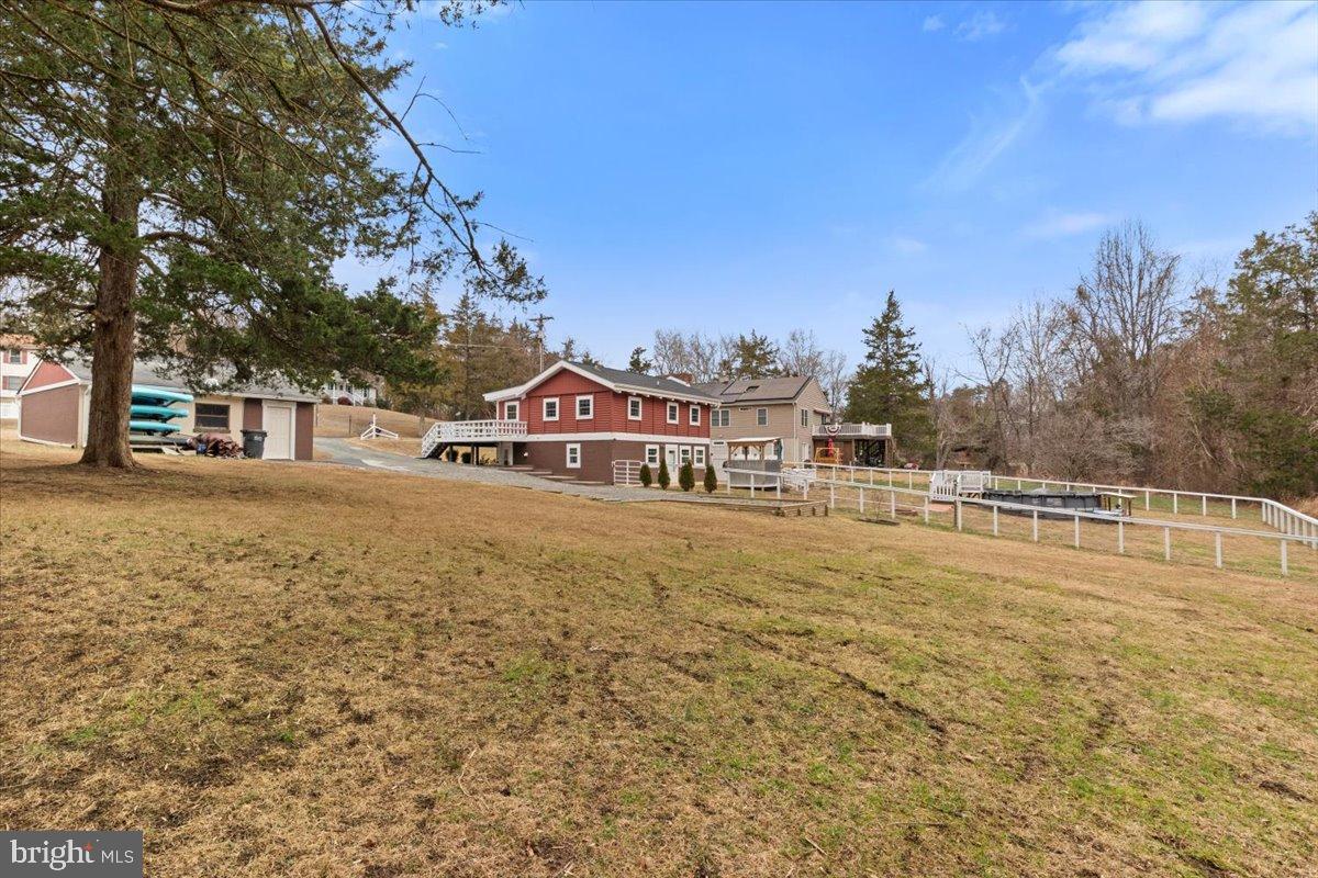 LOUISA, Virginia 23093, 3 Bedrooms Bedrooms, 5 Rooms Rooms,2 BathroomsBathrooms,Residential,For sale,VALA2009192 MLS # VALA2009192