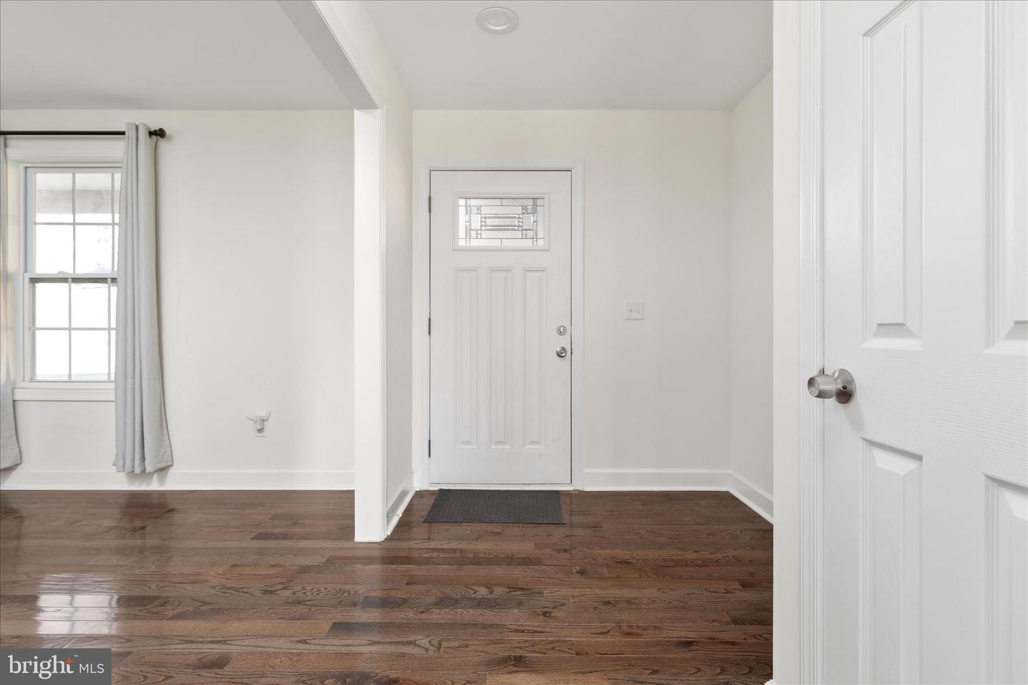 145 TULIP POPLAR DR, LINDEN, Virginia 22642, 4 Bedrooms Bedrooms, ,3 BathroomsBathrooms,Residential,For sale,145 TULIP POPLAR DR,VAWR2013220 MLS # VAWR2013220