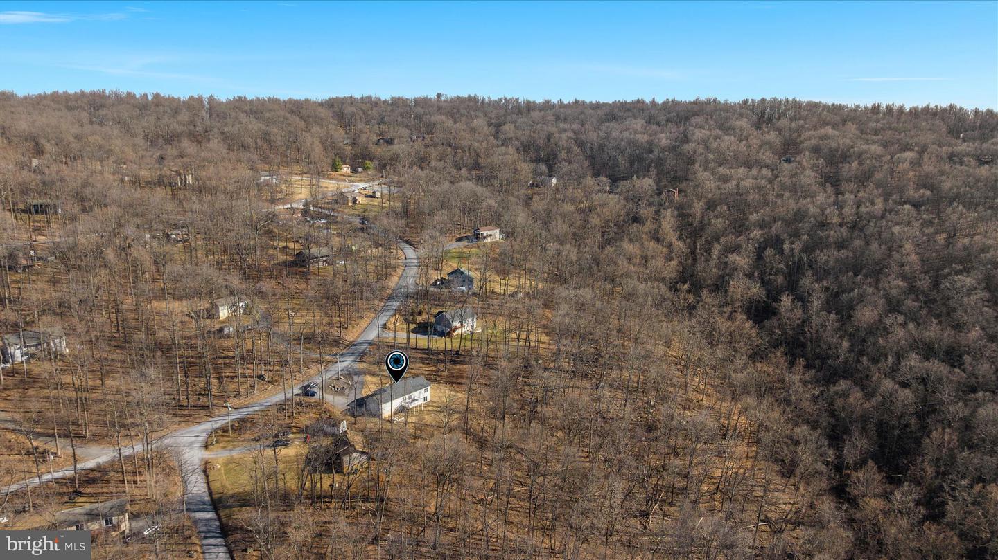 145 TULIP POPLAR DR, LINDEN, Virginia 22642, 4 Bedrooms Bedrooms, ,3 BathroomsBathrooms,Residential,For sale,145 TULIP POPLAR DR,VAWR2013220 MLS # VAWR2013220