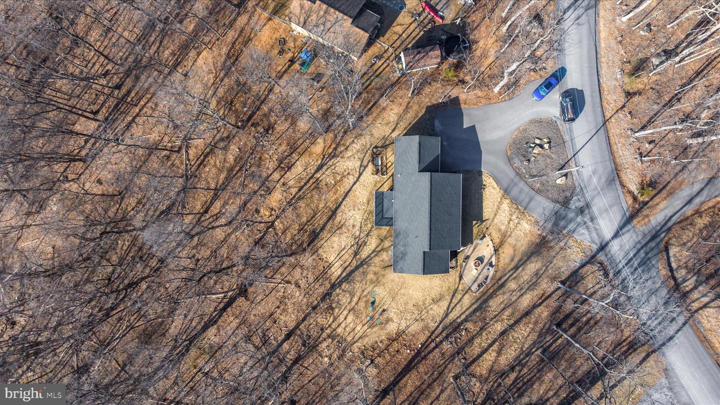 145 TULIP POPLAR DR, LINDEN, Virginia 22642, 4 Bedrooms Bedrooms, ,3 BathroomsBathrooms,Residential,For sale,145 TULIP POPLAR DR,VAWR2013220 MLS # VAWR2013220