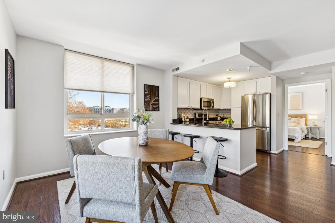 355 I ST SW #501, WASHINGTON, District Of Columbia 20024, 2 Bedrooms Bedrooms, ,2 BathroomsBathrooms,Residential,For sale,355 I ST SW #501,DCDC2243010 MLS # DCDC2243010