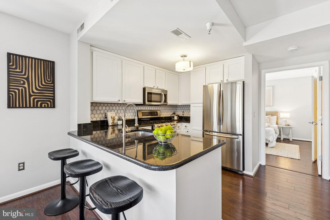 355 I ST SW #501, WASHINGTON, District Of Columbia 20024, 2 Bedrooms Bedrooms, ,2 BathroomsBathrooms,Residential,For sale,355 I ST SW #501,DCDC2243010 MLS # DCDC2243010