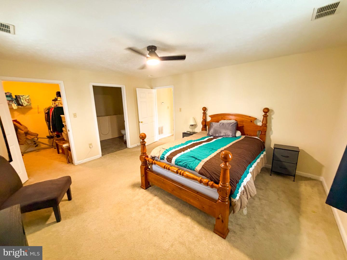 1292 OX RD #F-9, WOODSTOCK, Virginia 22664, 2 Bedrooms Bedrooms, 7 Rooms Rooms,2 BathroomsBathrooms,Residential,For sale,1292 OX RD #F-9,VASH2013452 MLS # VASH2013452